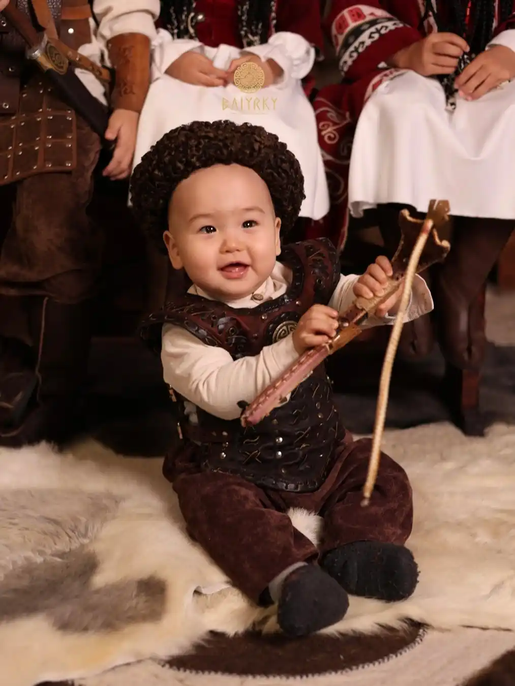 Балдар — балдардын этно костюму ижарасы